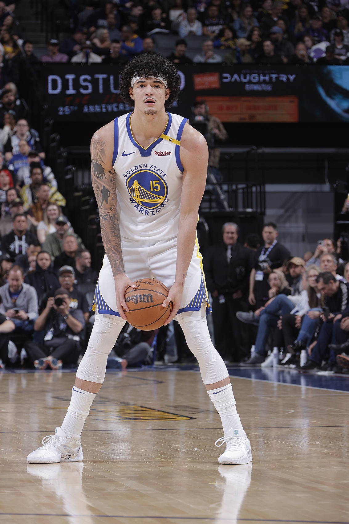 大兵大用处!桑托斯6中4得9分2助1断1帽 屡次拼得球权&正负值+14